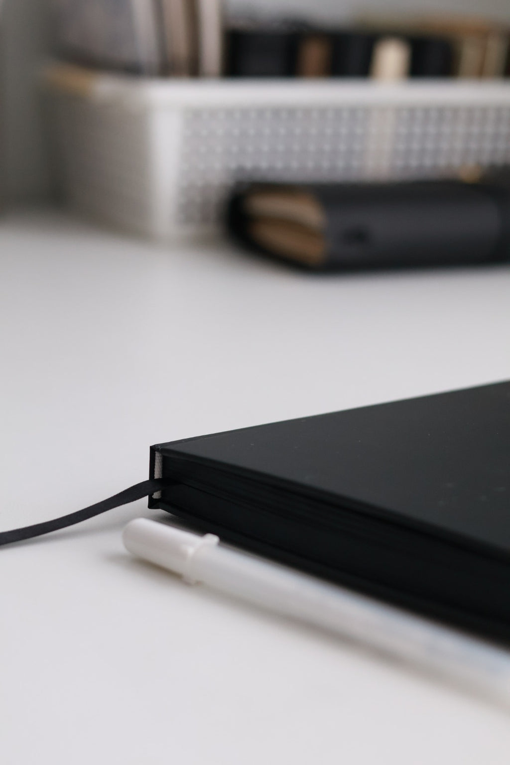 Cuaderno de hojas Negras - Black Notebook