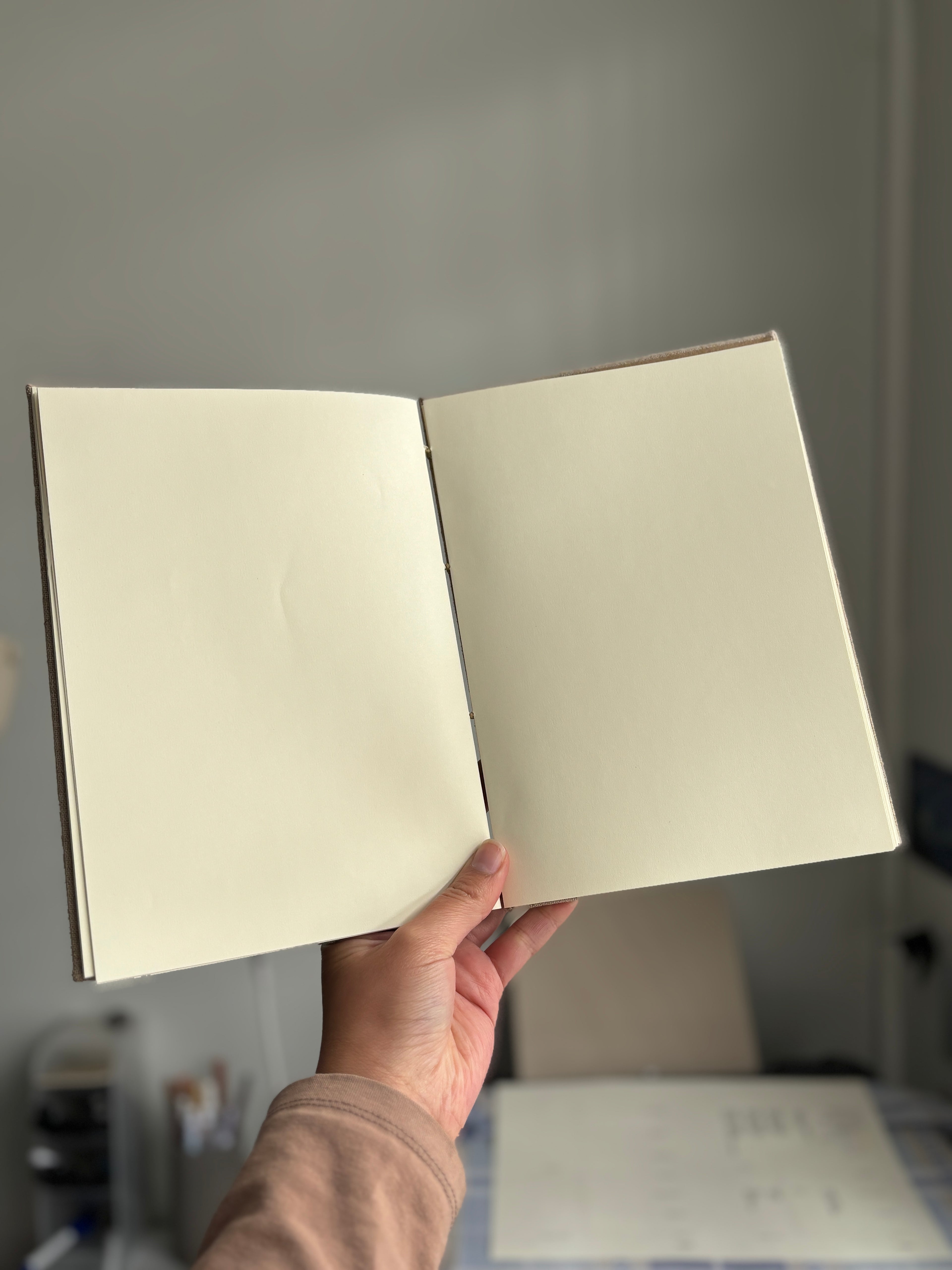 Cuaderno copta con detalle de cuero